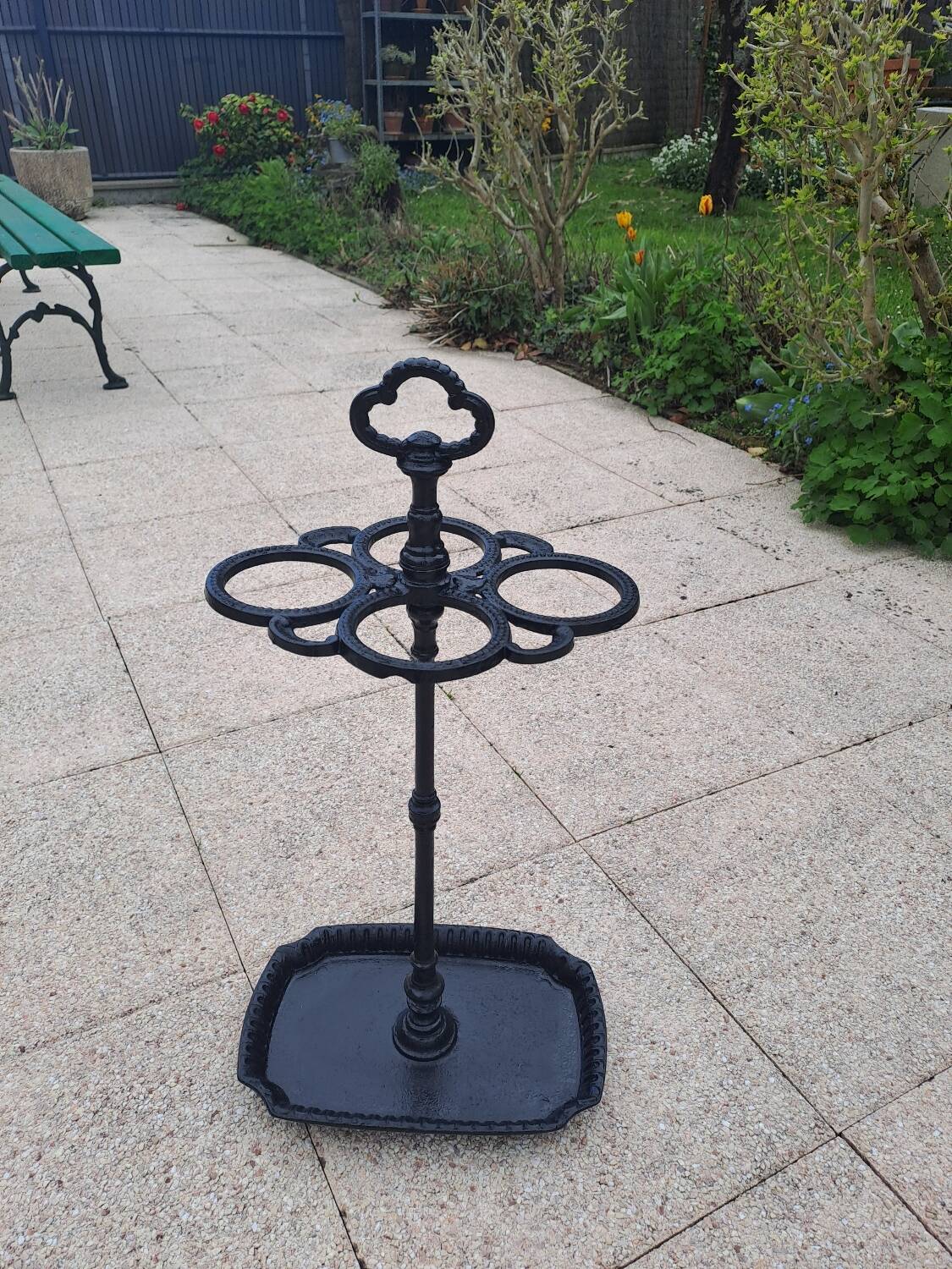 Painted cast iron umbrella stand