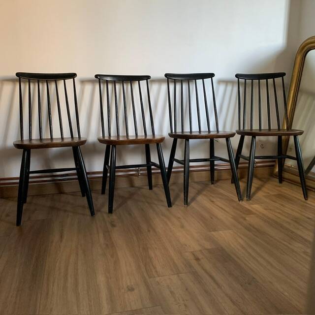 Set of 4 Fanett style chairs