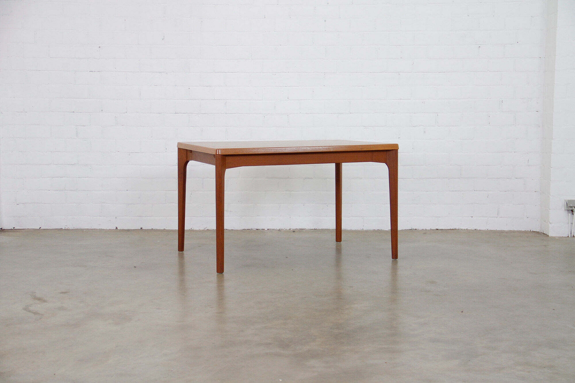 Extendable table by Henning Kjærnulf for Vejle Stolefabrik