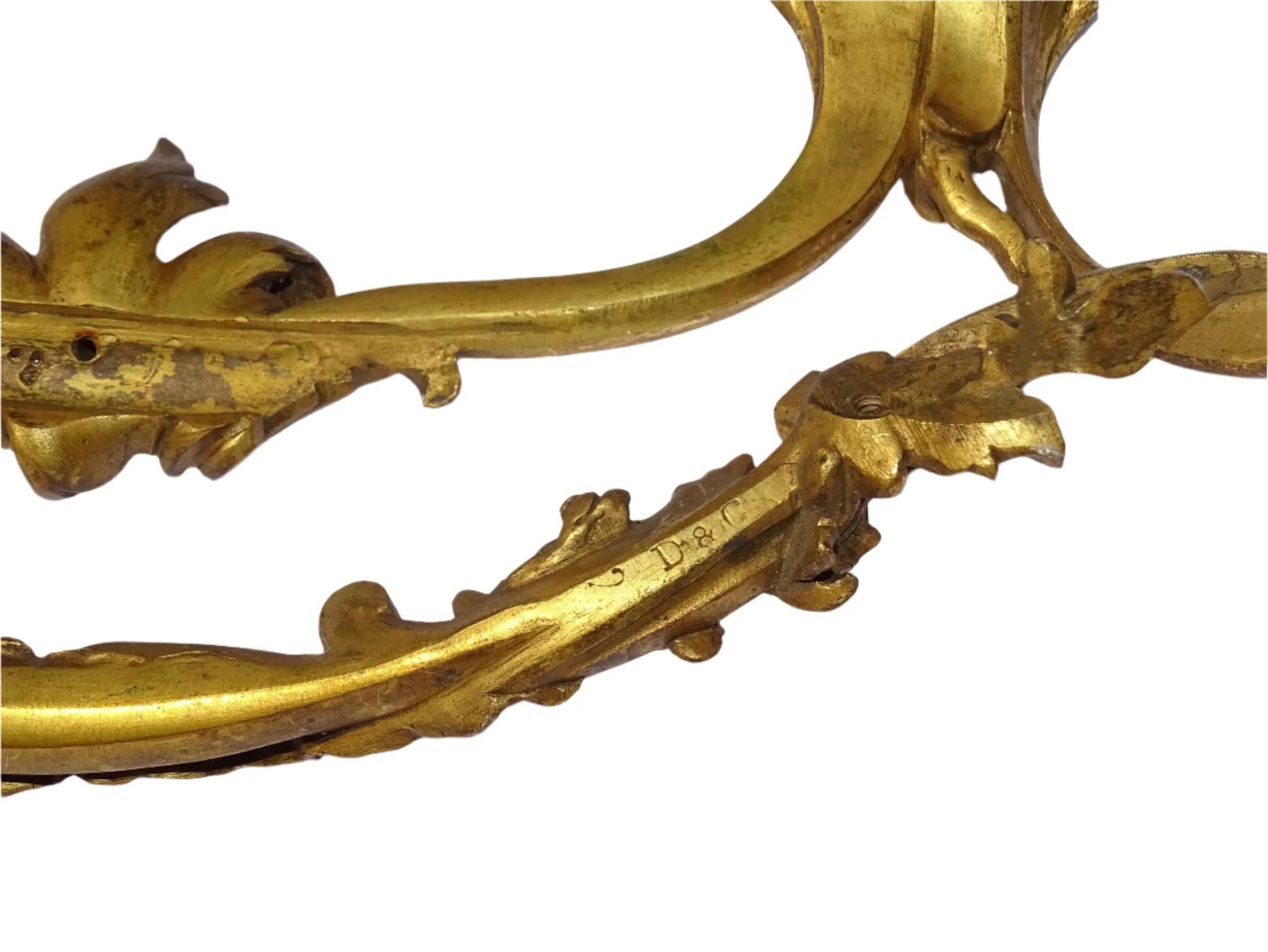 Paire de frontons anciens français en bronze doré