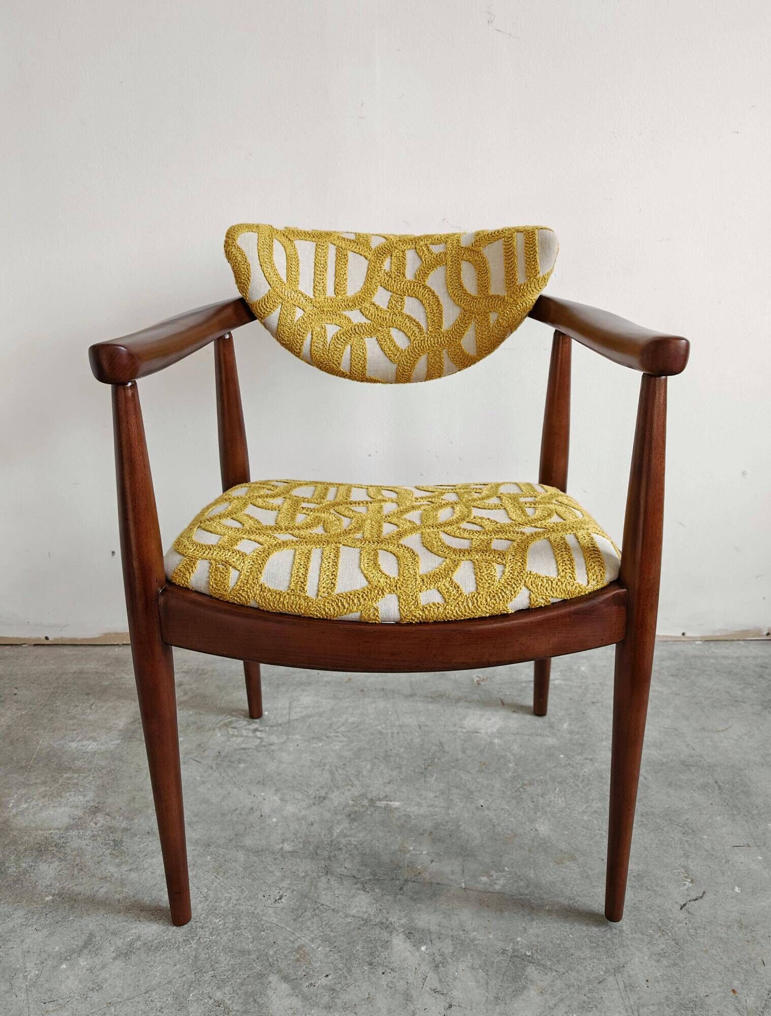 MCM dining chair with armrests by Bernardo Bernardi 1960s