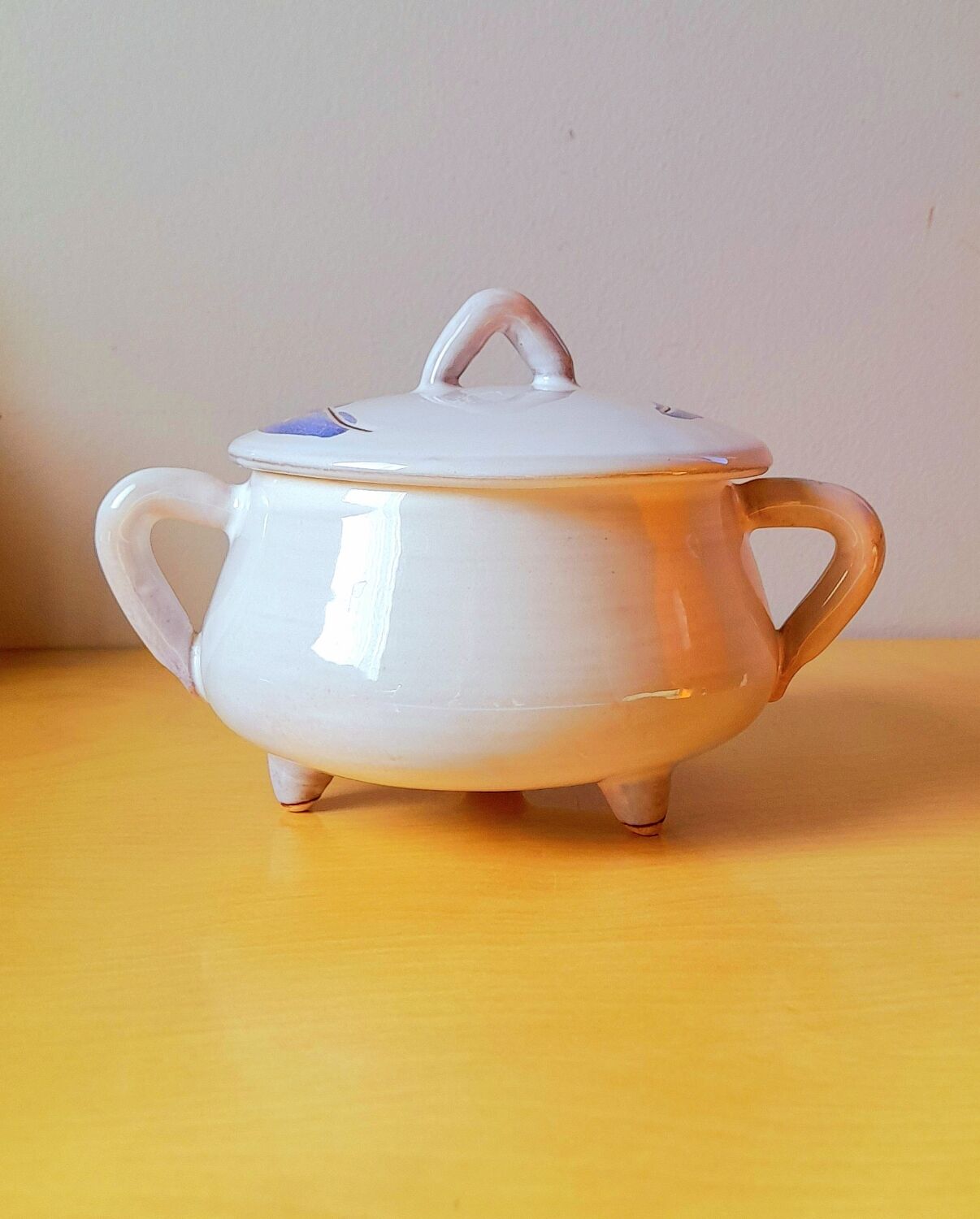 Tripod ceramic sugar bowl 60s