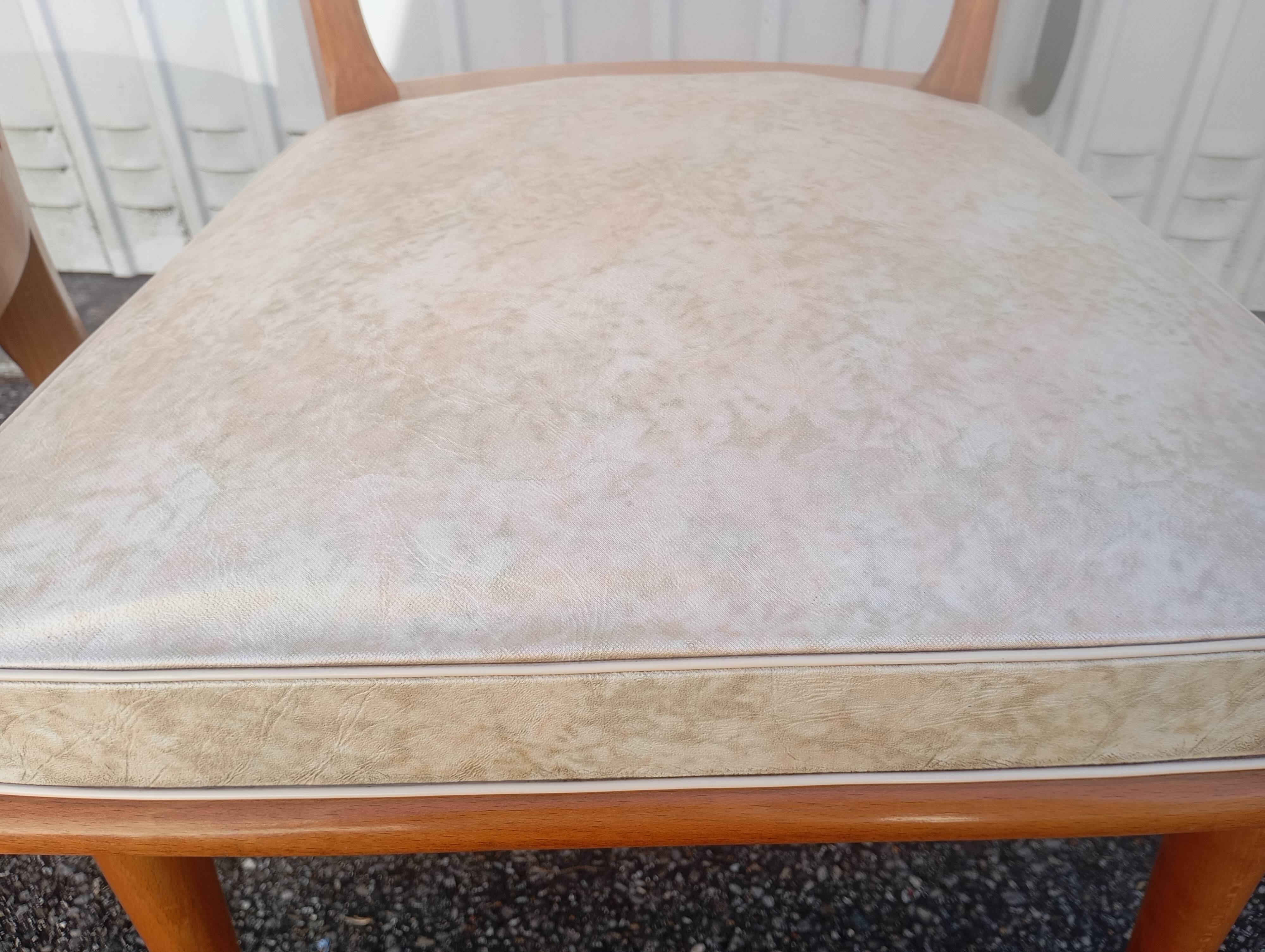 Chaises Gaston Poisson