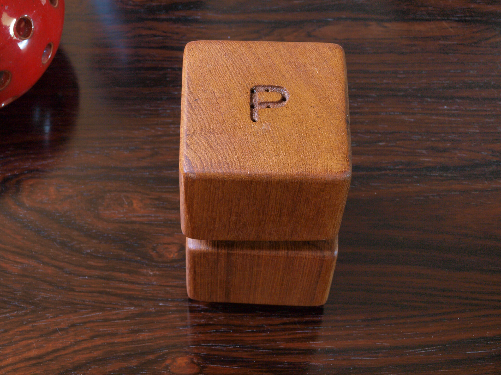 Scandinavian salt and pepper in teak