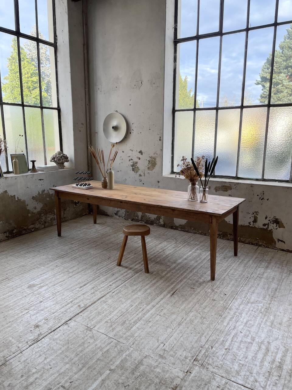 Farmhouse table with spindle legs in oak and pine, 2.5m