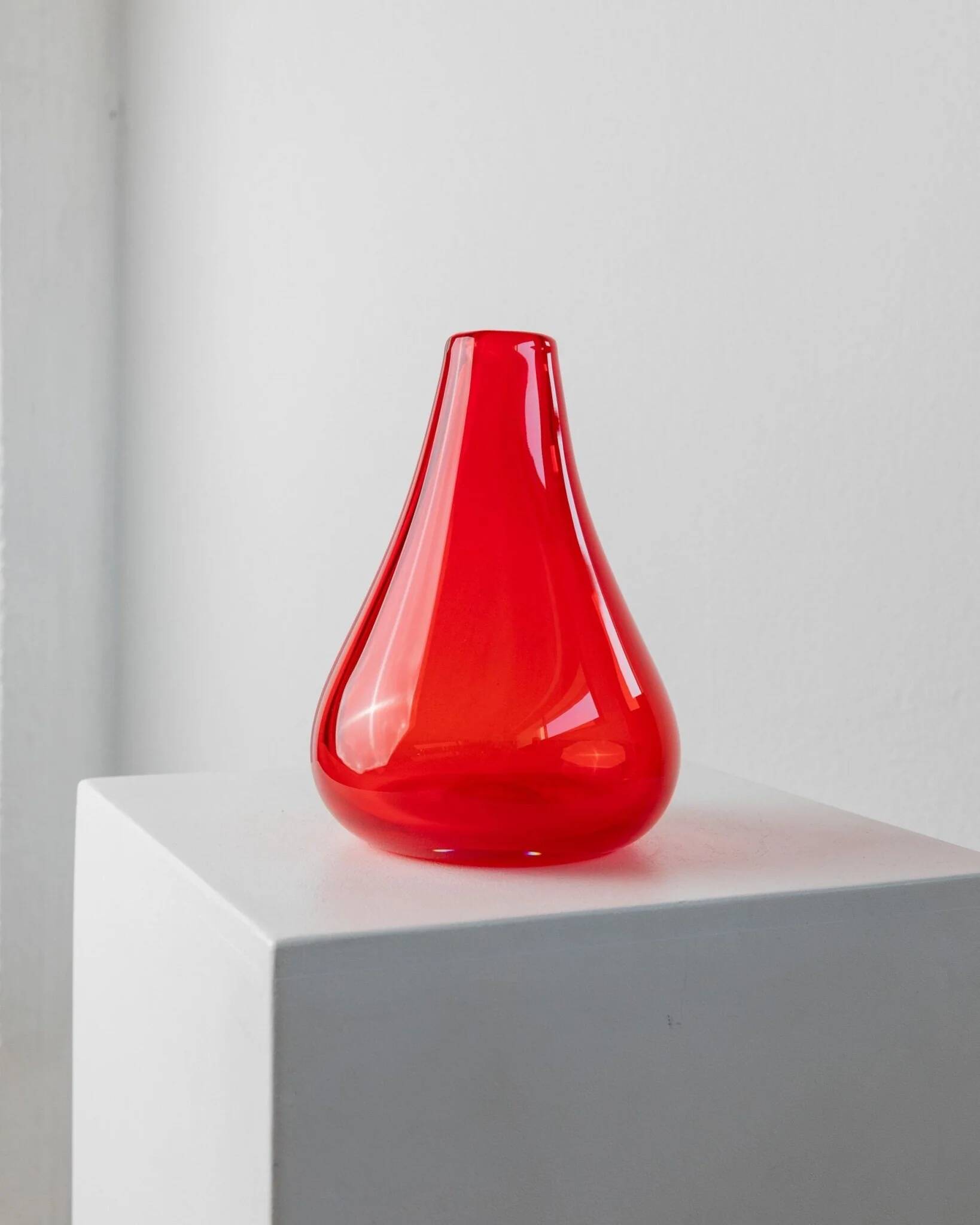 Vintage red Murano glass vase - Italy 1970s