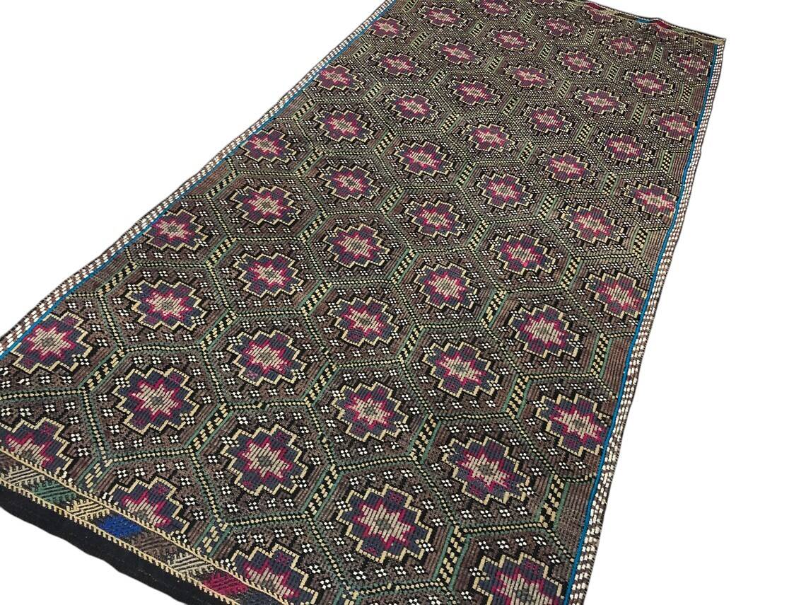 Neutral Oushak Geometric Kilim Rug