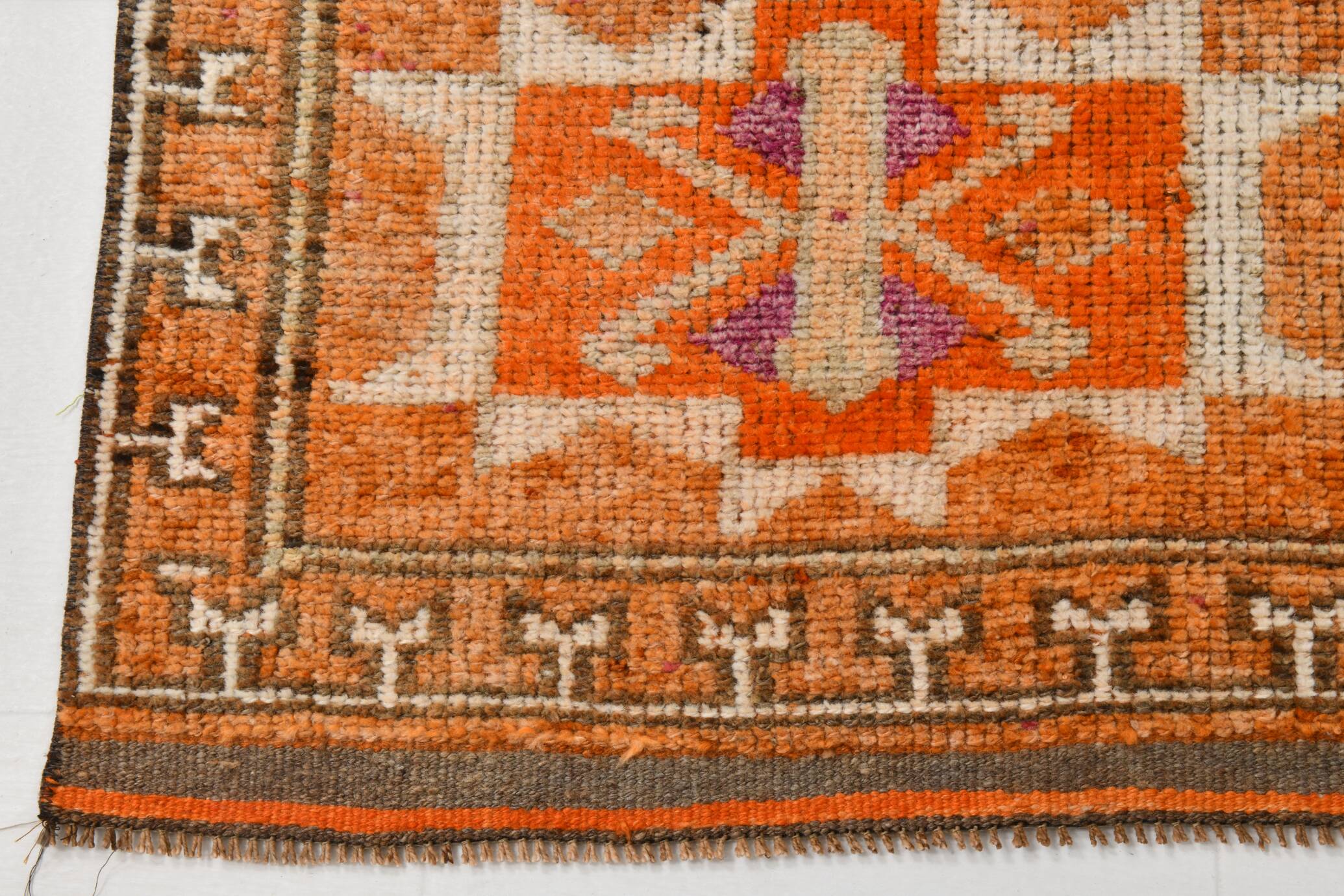 Rare Tapis Runner Vintage Anatolien, Tons Orange et Violet, Fait Main