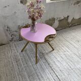 Table basse vintage en rotin rose
