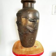 Large Art Deco vase in patinated brass, relief decoration of birds – year
