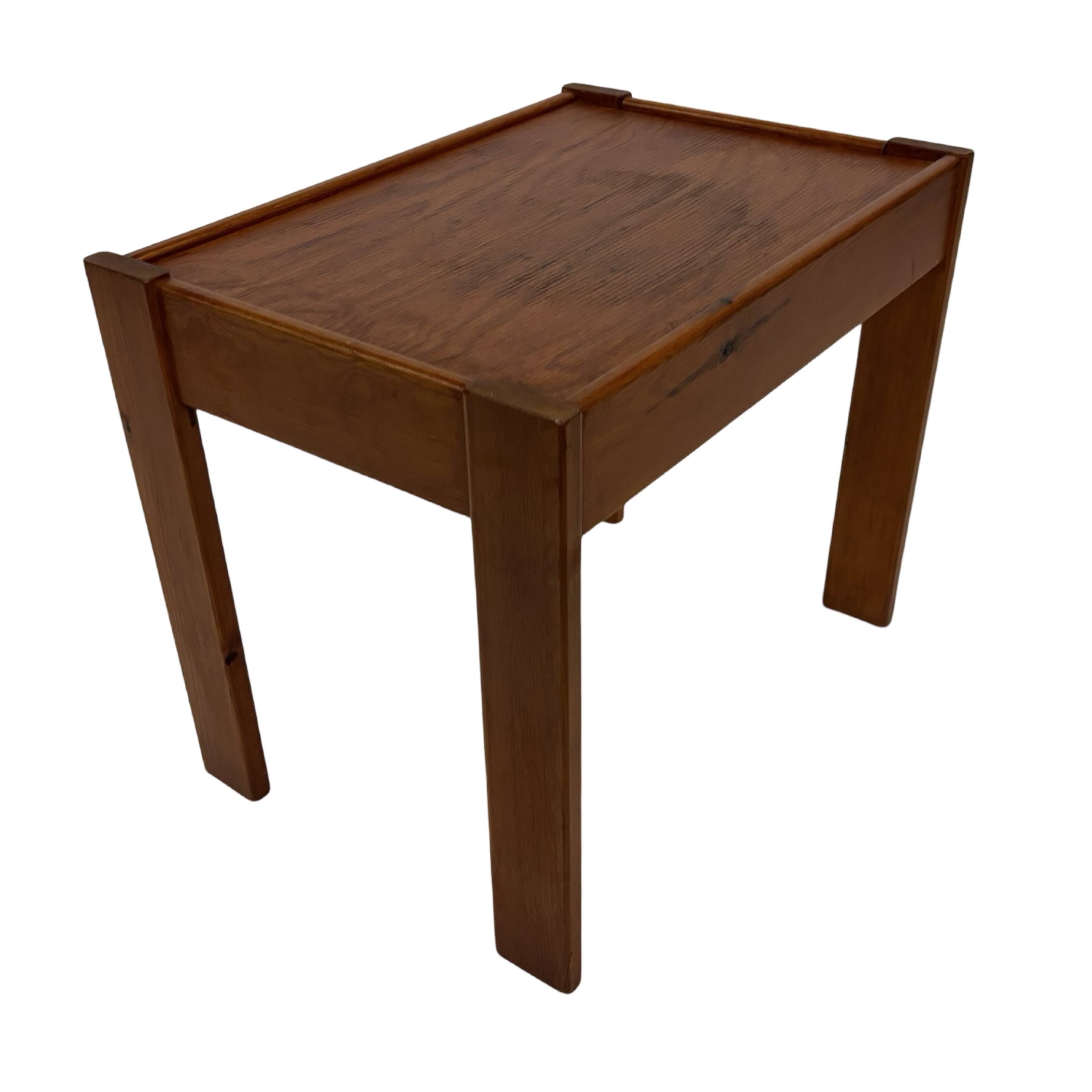 Vintage set of 3 side tables nesting pine wood 60s