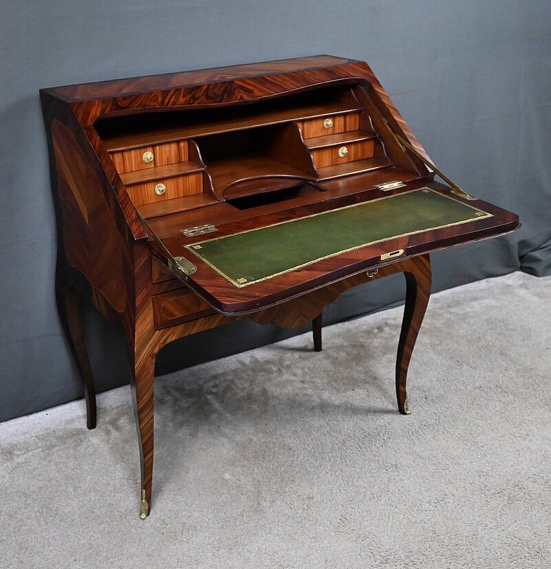 Slope desk in rosewood and rosewood marquetry, Louis XV – XVIII century