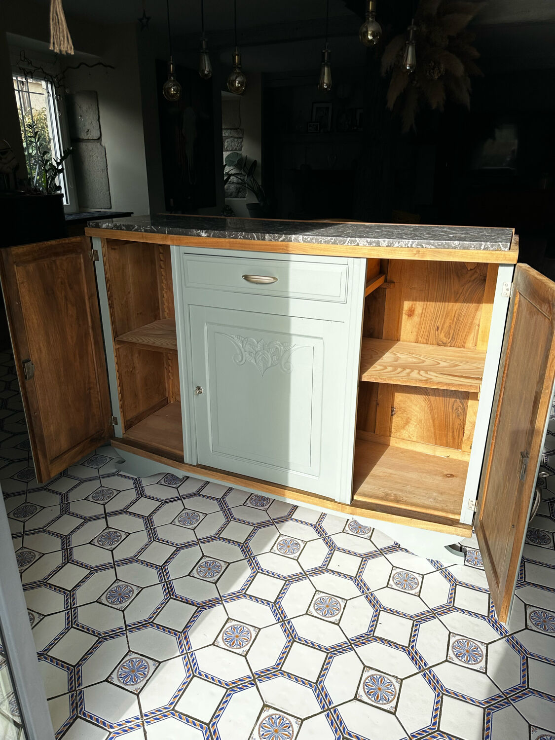 Bahut art deco revamped