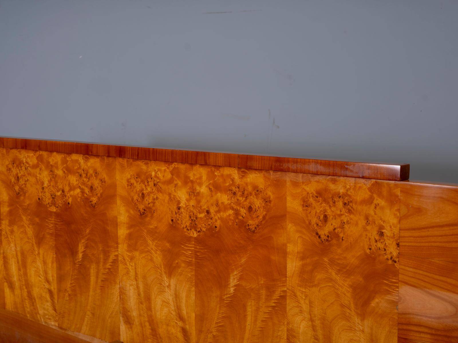 Vintage Czechoslovak bedroom set with burl veneer, bed and pair of nightstands, mid-20th century, 180 × 195 cm
