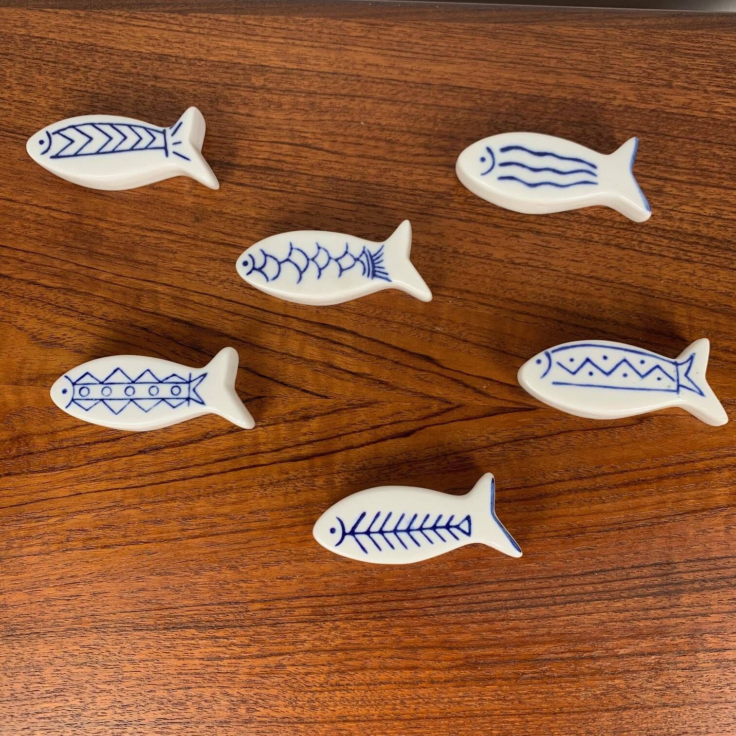 Set of 6 vintage ceramic fish-shaped knife holders