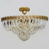 Large chandelier, brass crown ceiling lamp, 4 floors, 8 lights, glass grapevines. Year 80