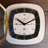 Vintage clock wall clock silent square "SMI Beige Black"
