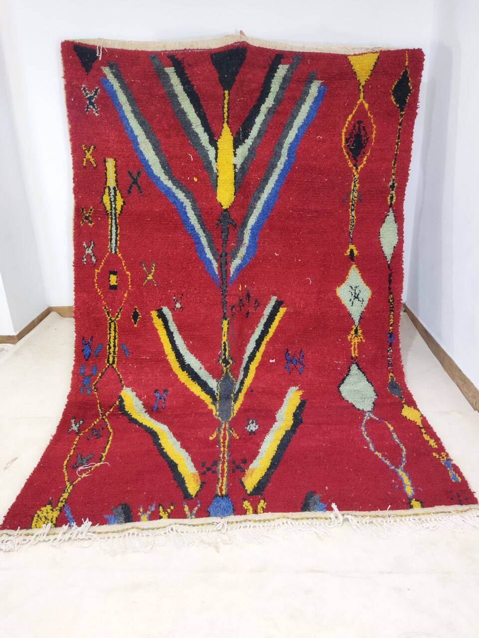 Handmade red moroccan berber rug 300 x 200 cm
