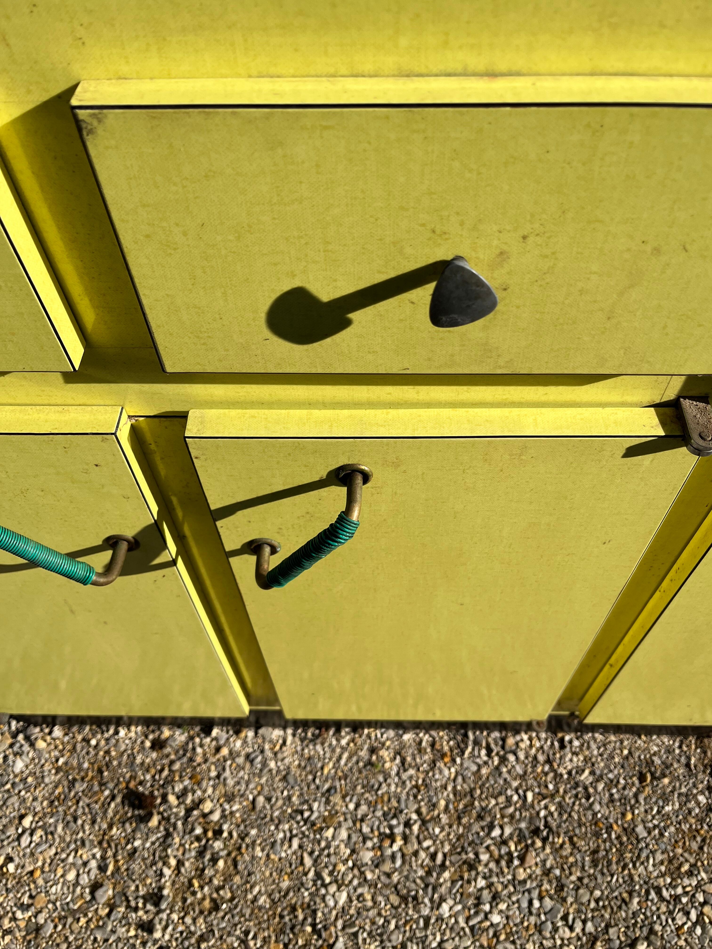 Kitchen furniture in Formica