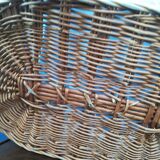 Wicker pet basket
