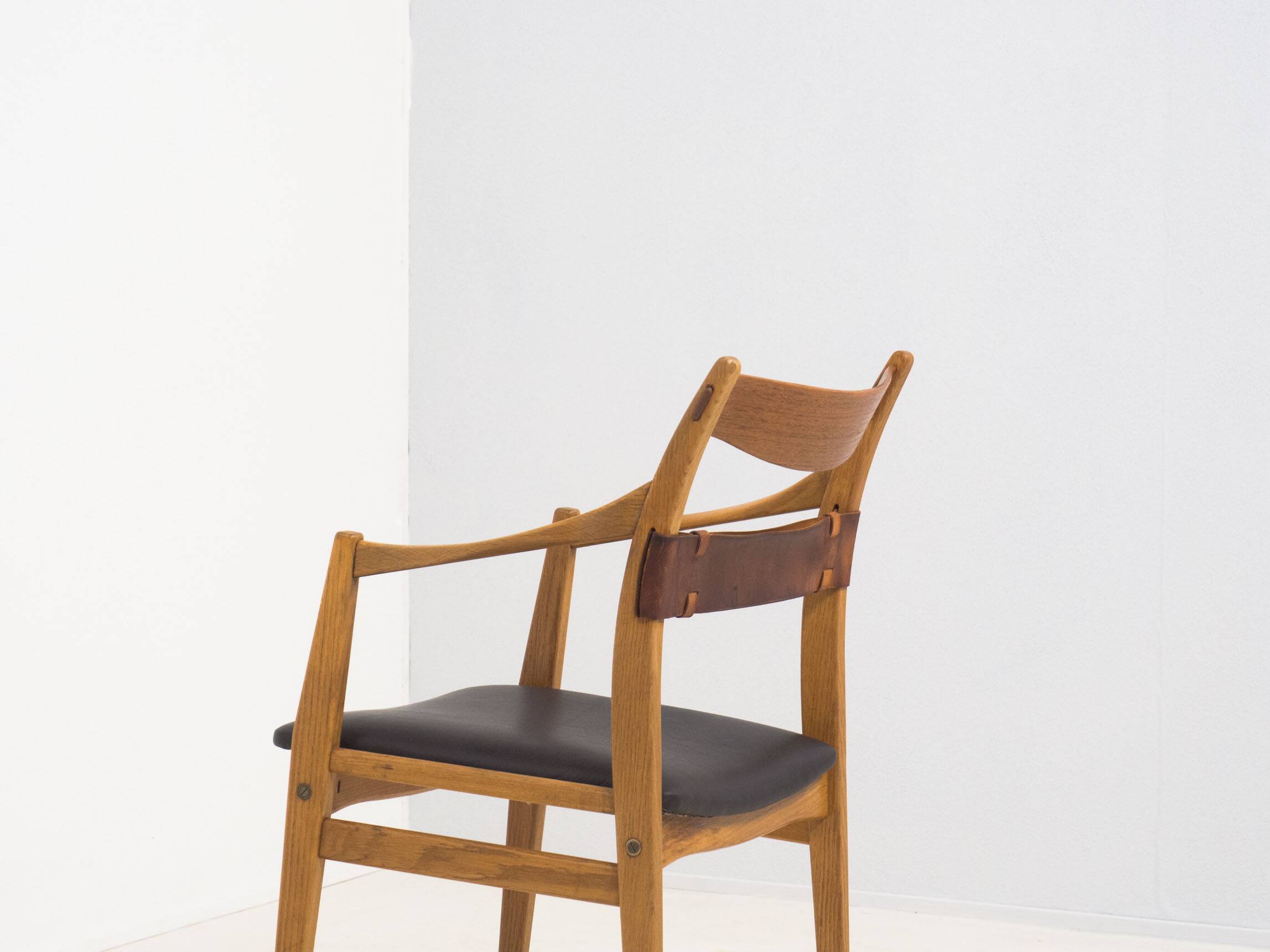 Swedese ‘Remus’ arm chair – Yngve Ekström