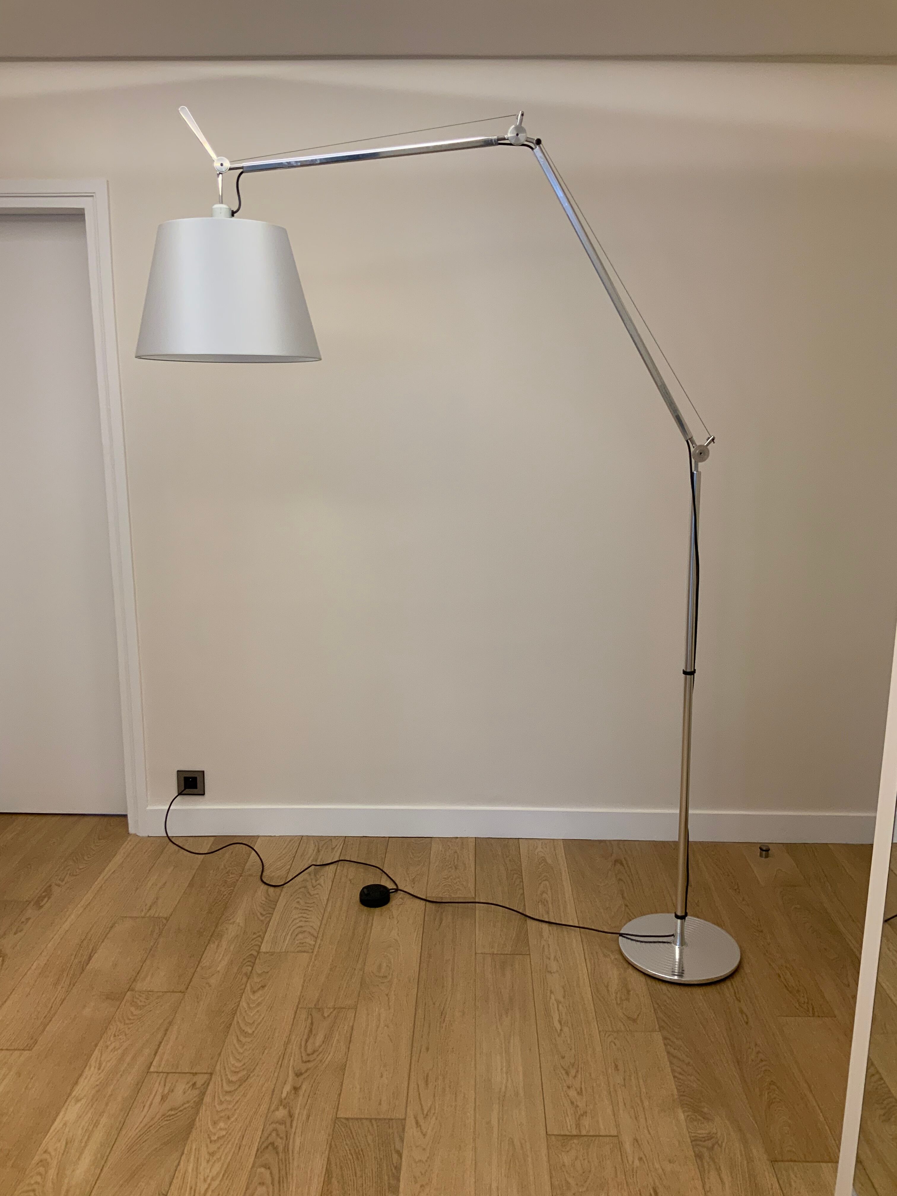 Tolomeo Mega lamp
