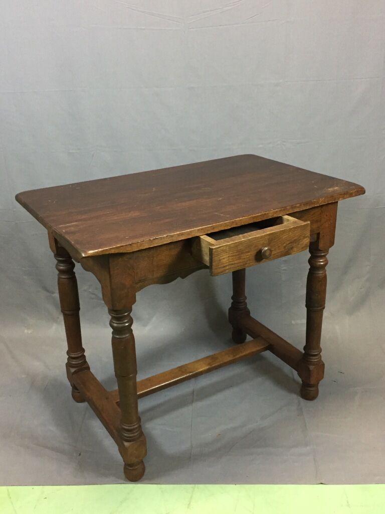 Table 30 years in oak office