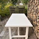 Farm table