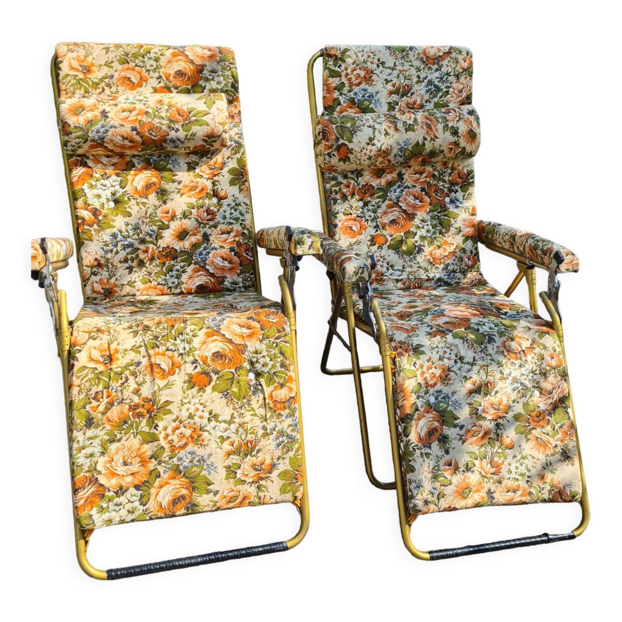 Pair of flowery deckchairs Lafuma 70s