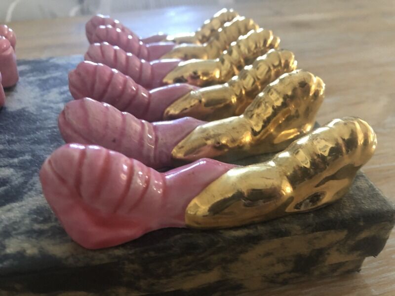 Former shrimp knife holder