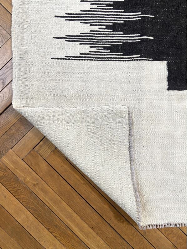 Kilim Ben Carpet 250 x 180 cm