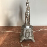 Virgin statue and child regulates it
