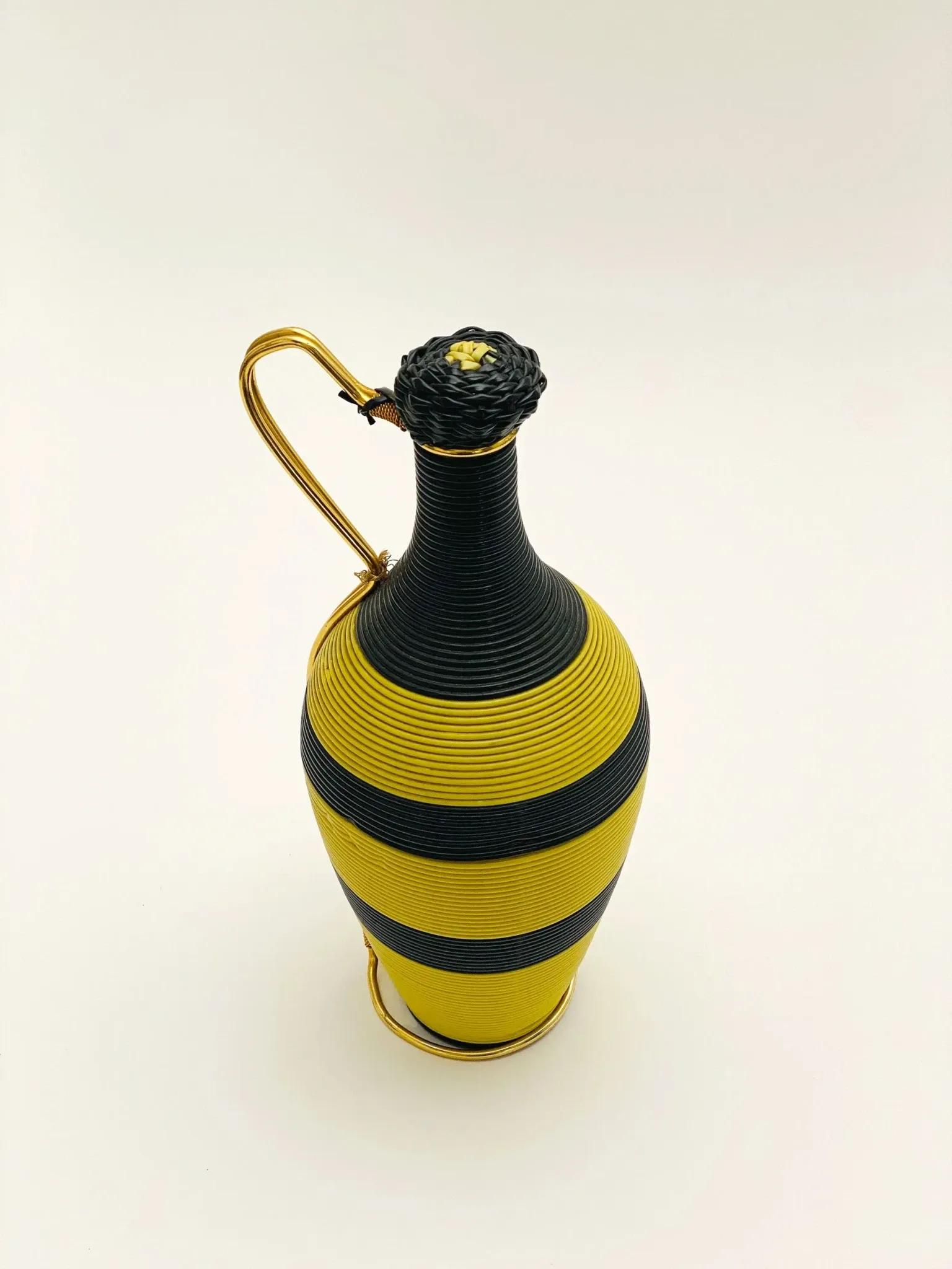 Carafe gainée en vinyle