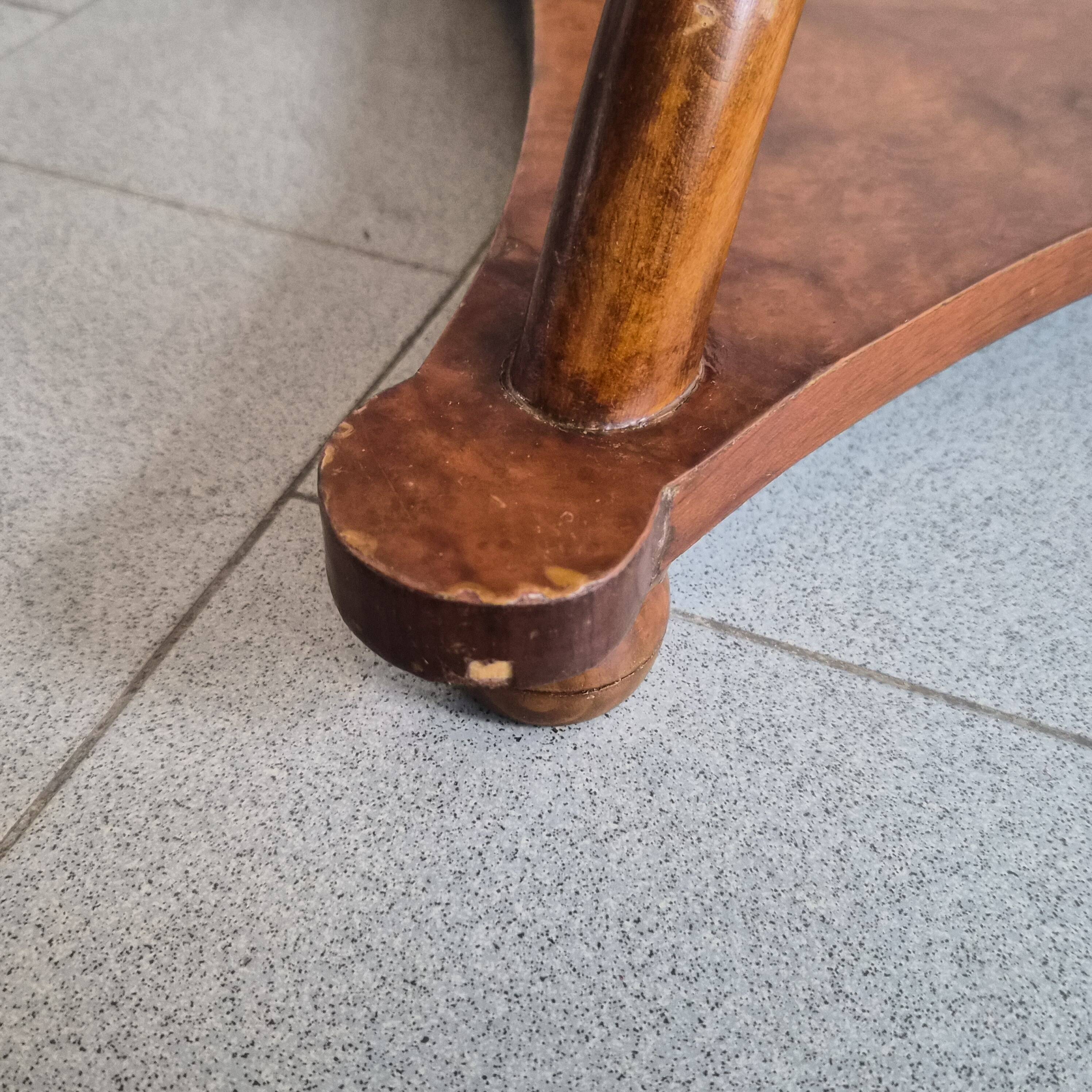 Art Nouveau side table in elm burl