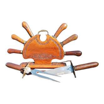 Set of knives and forks