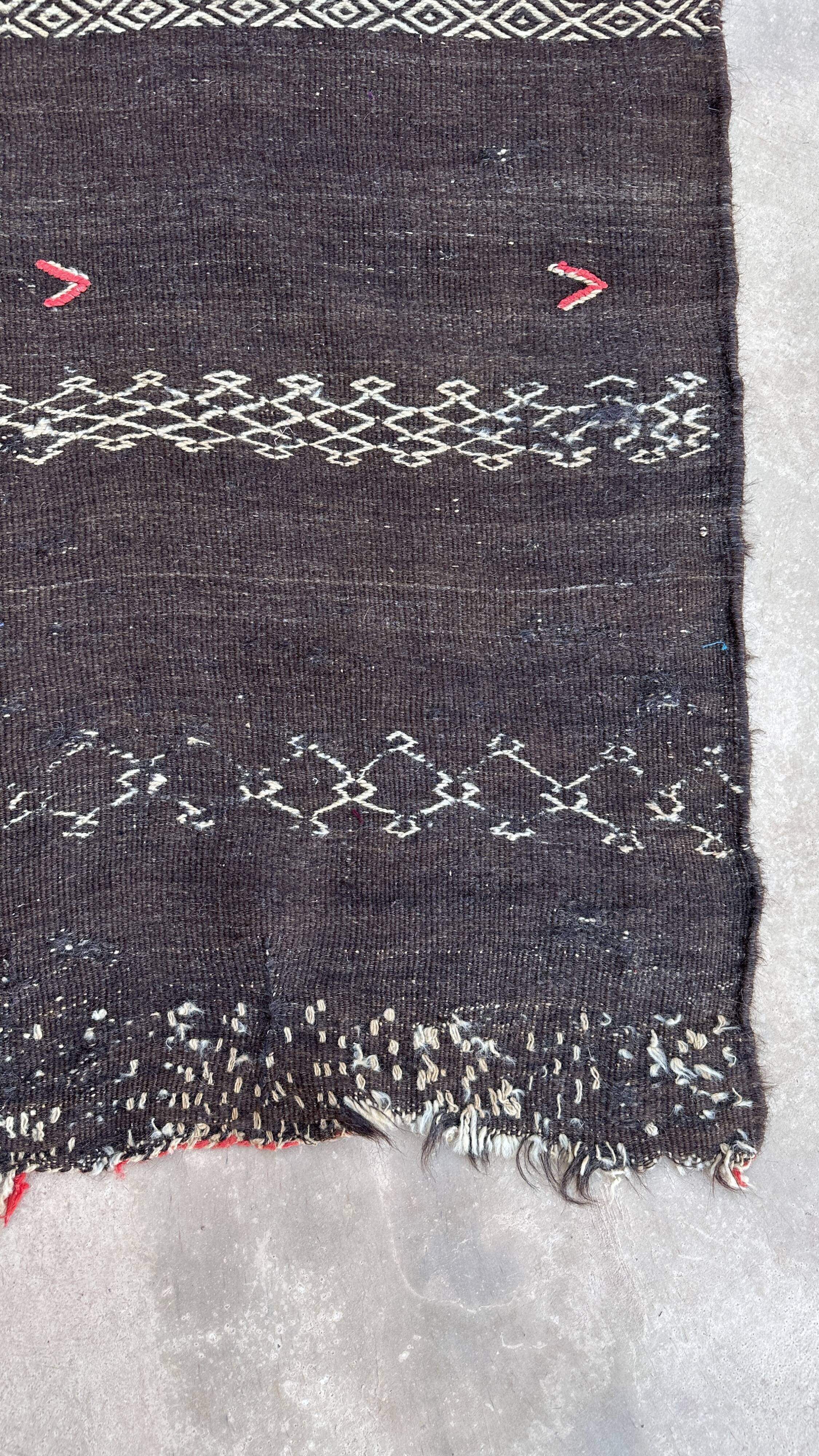 Moroccan carpet 127x230cm