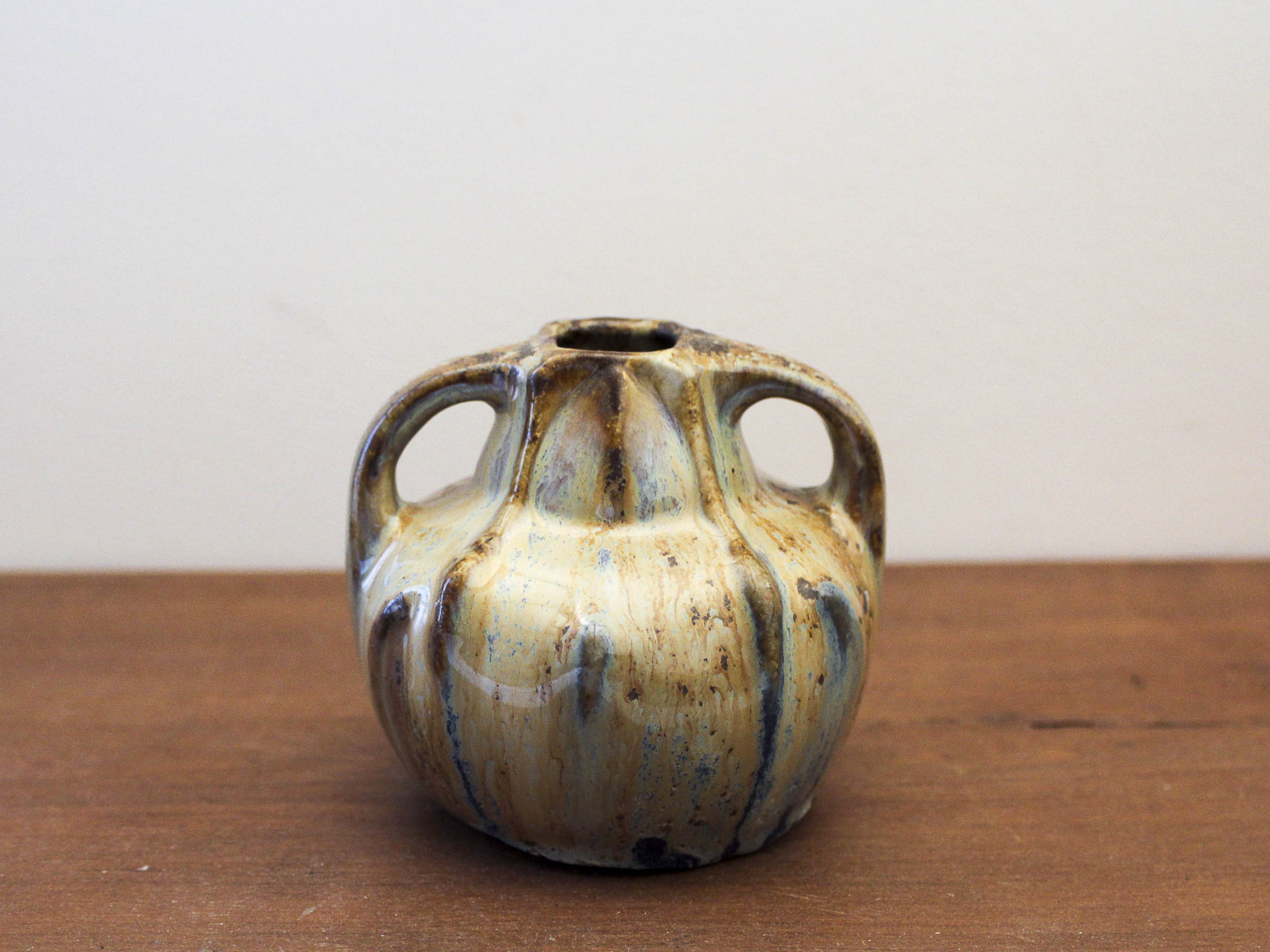 Art deco ceramic vase with coulure