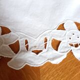 Tablecloth embroidered table runner