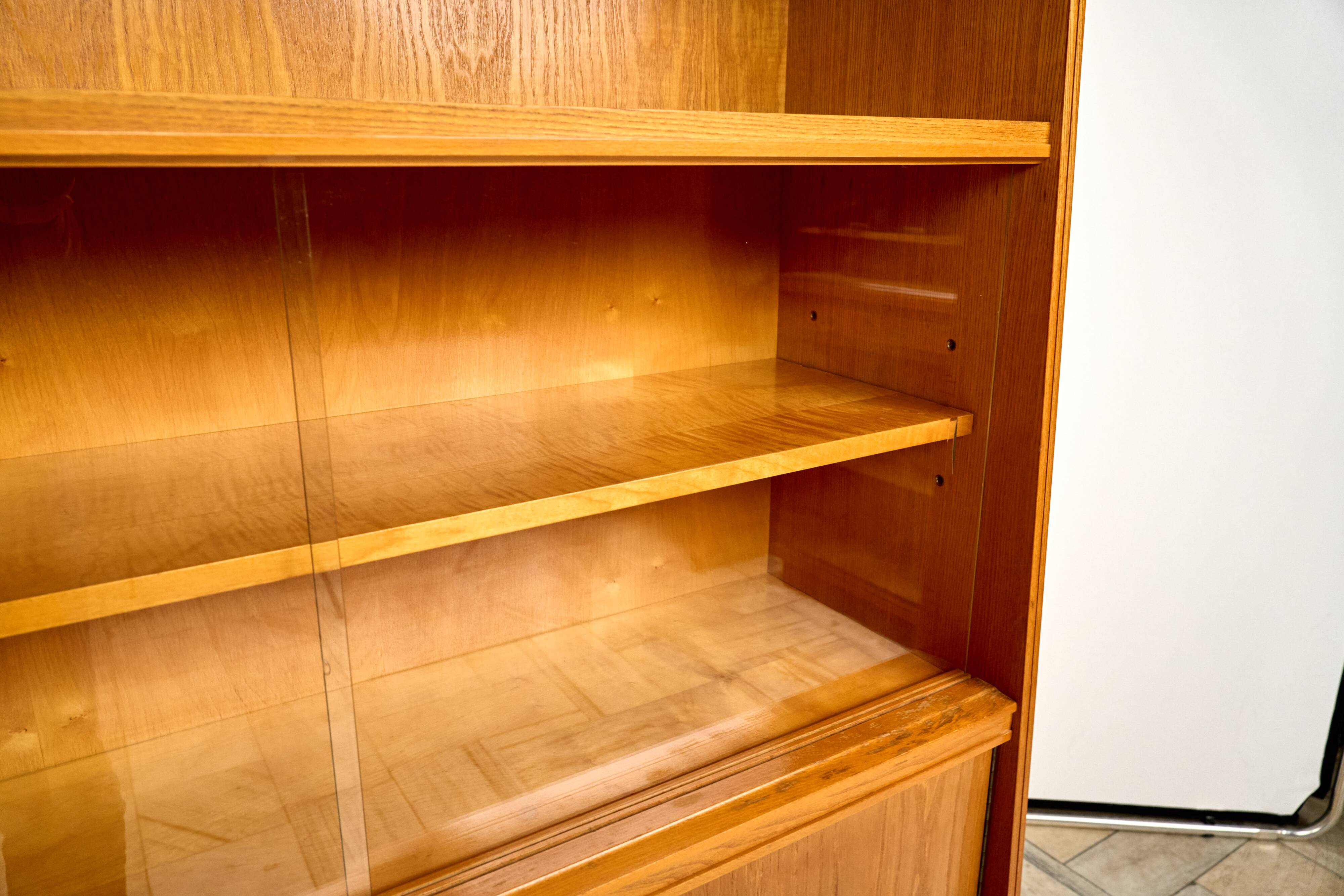 Bibliothèque / Vitrine vintage TATRA, années 1960, Tchécoslovaquie