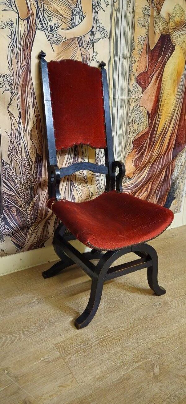 Fauteuil ancien style néo-Renaissance italienne / Savonarole – velours rouge – bois noirci