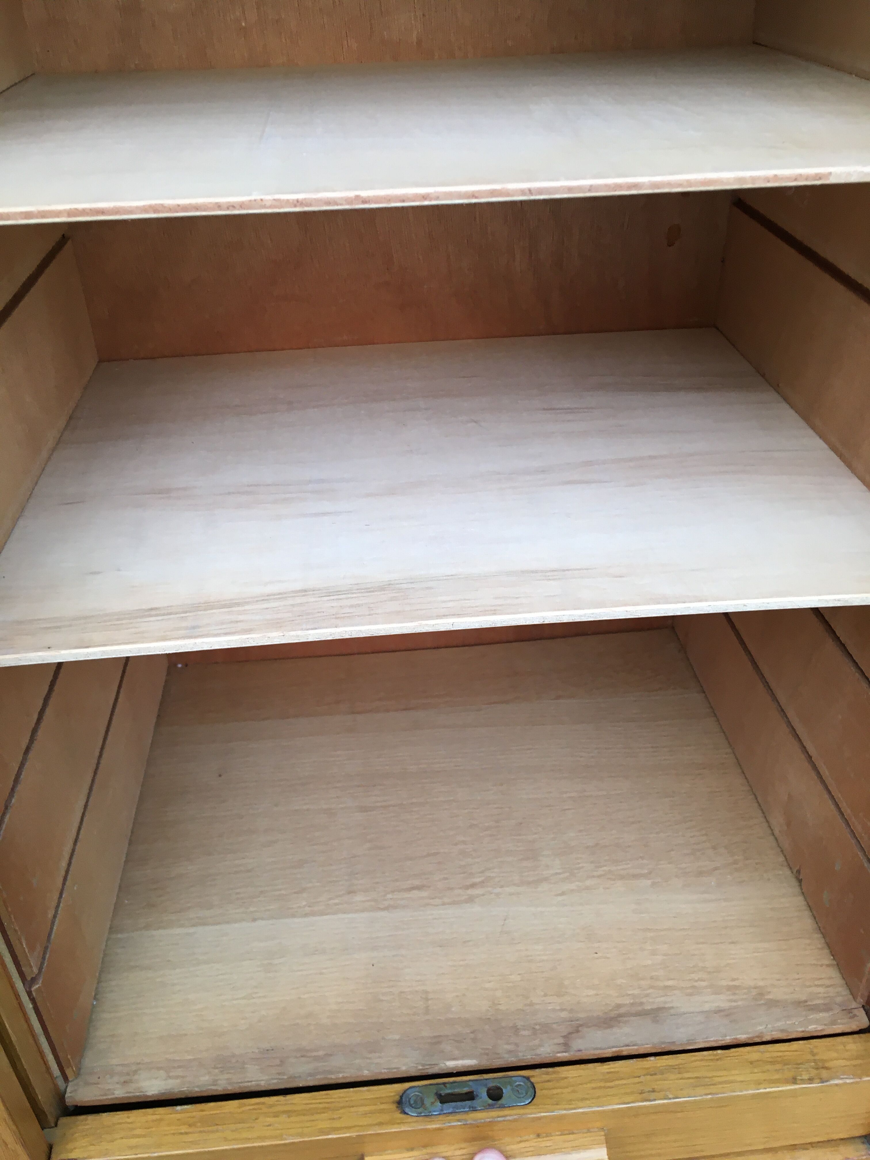 Curtain filing cabinet