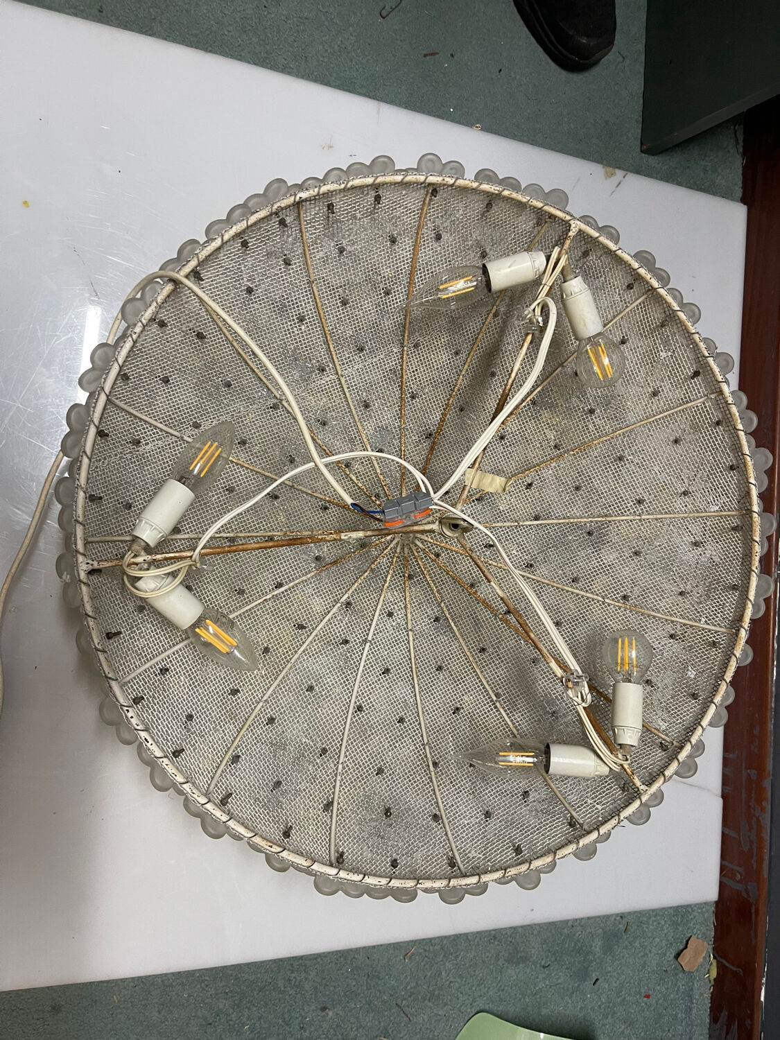 Plafonnier en verre de Murano en forme de fleur extra large par Archimede Seguso, années 1960.