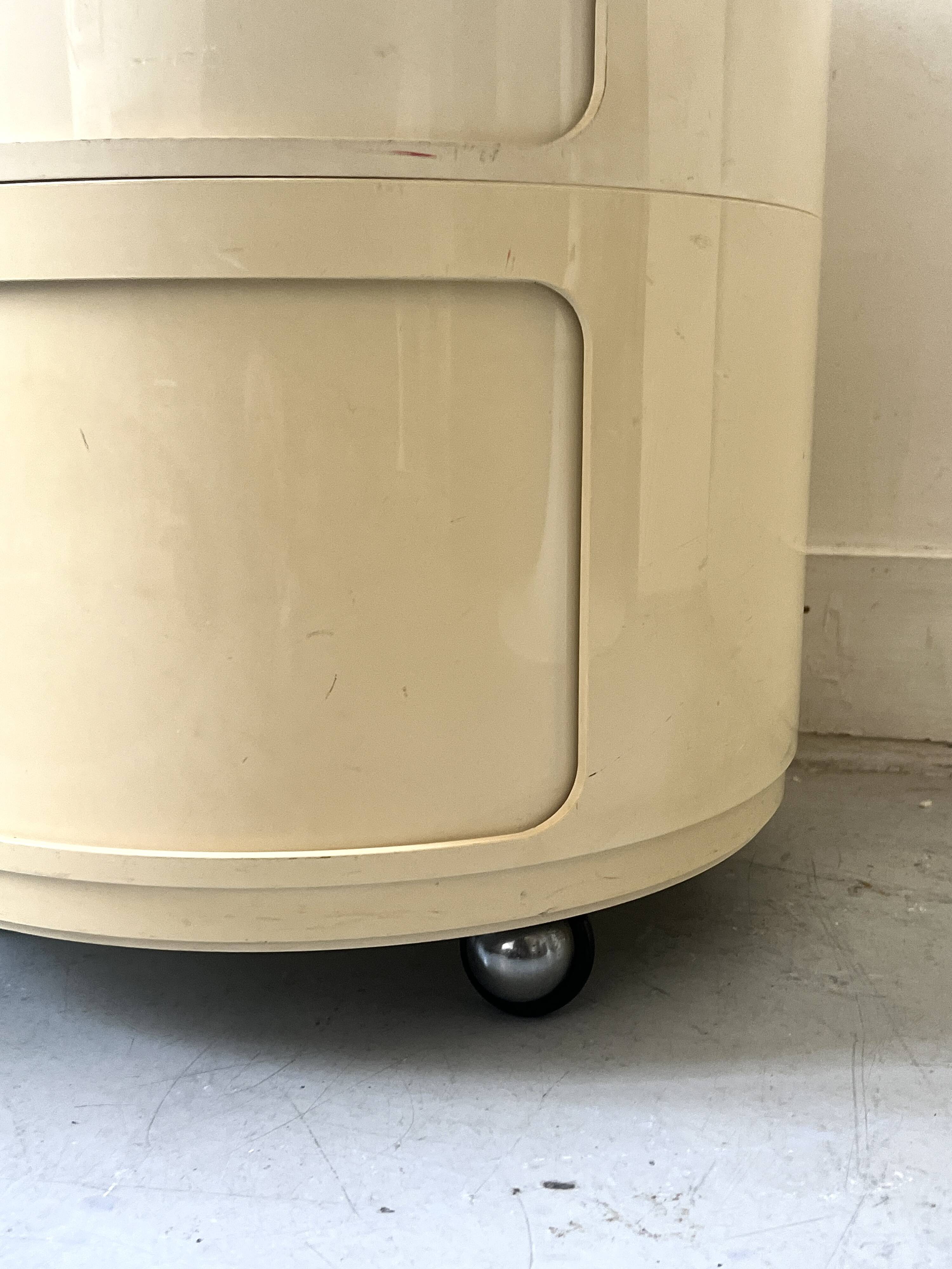 Componibili XL bedside table in cream by A. Castelli for Kartell, design 1970.