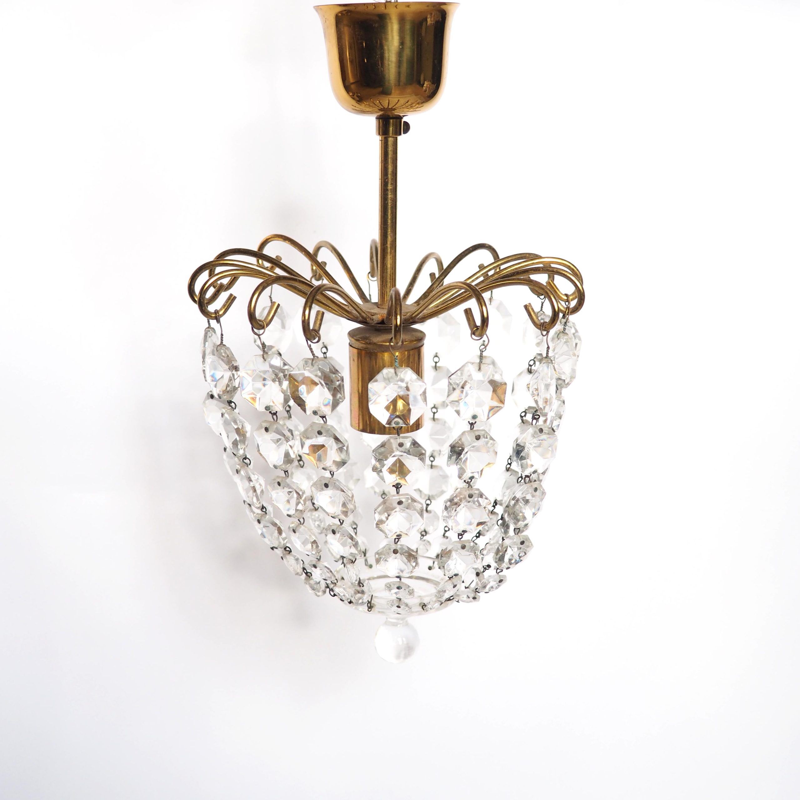 Chandelier with pendants