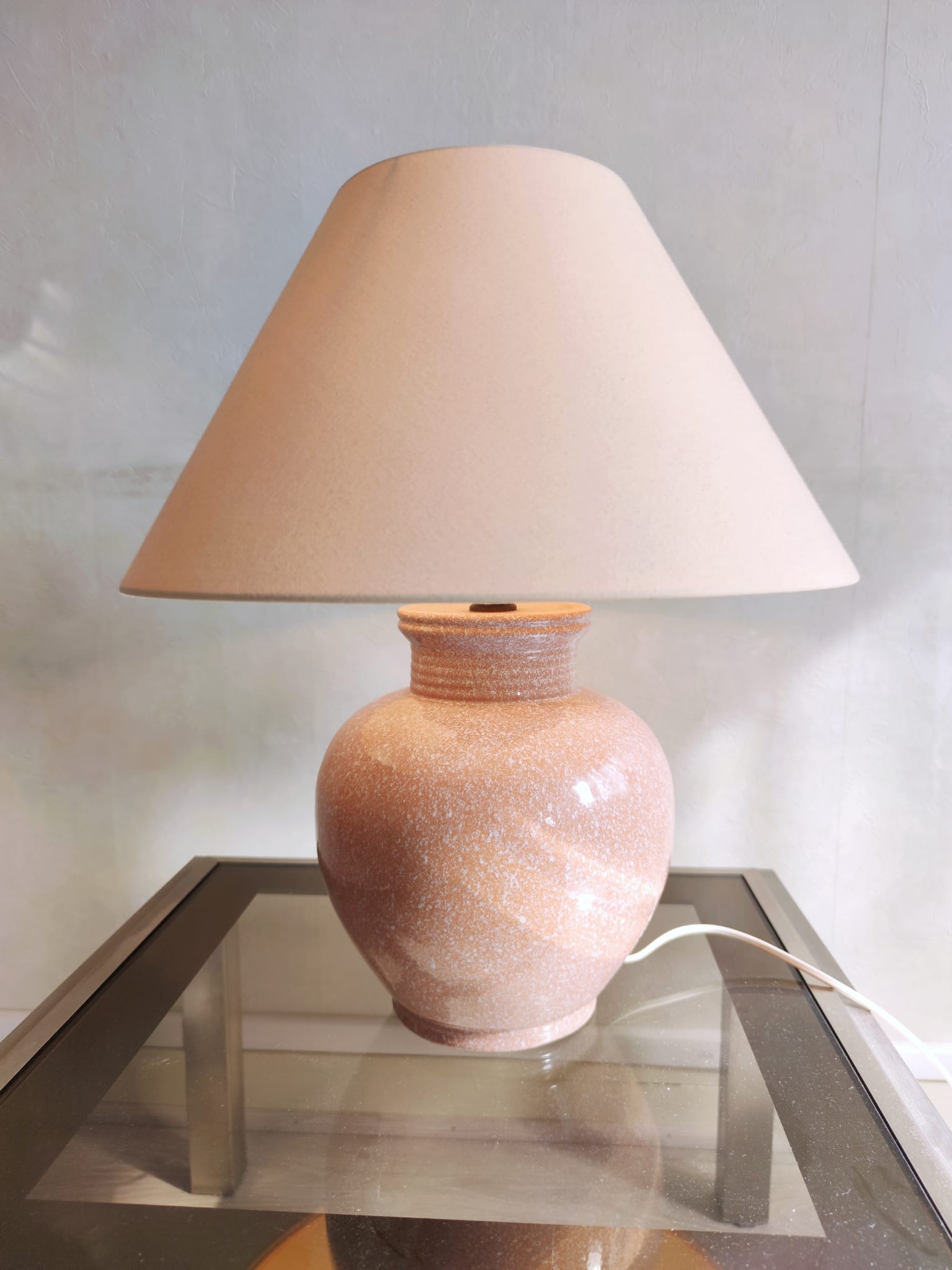 Pink ceramic ball lamp with lampshade