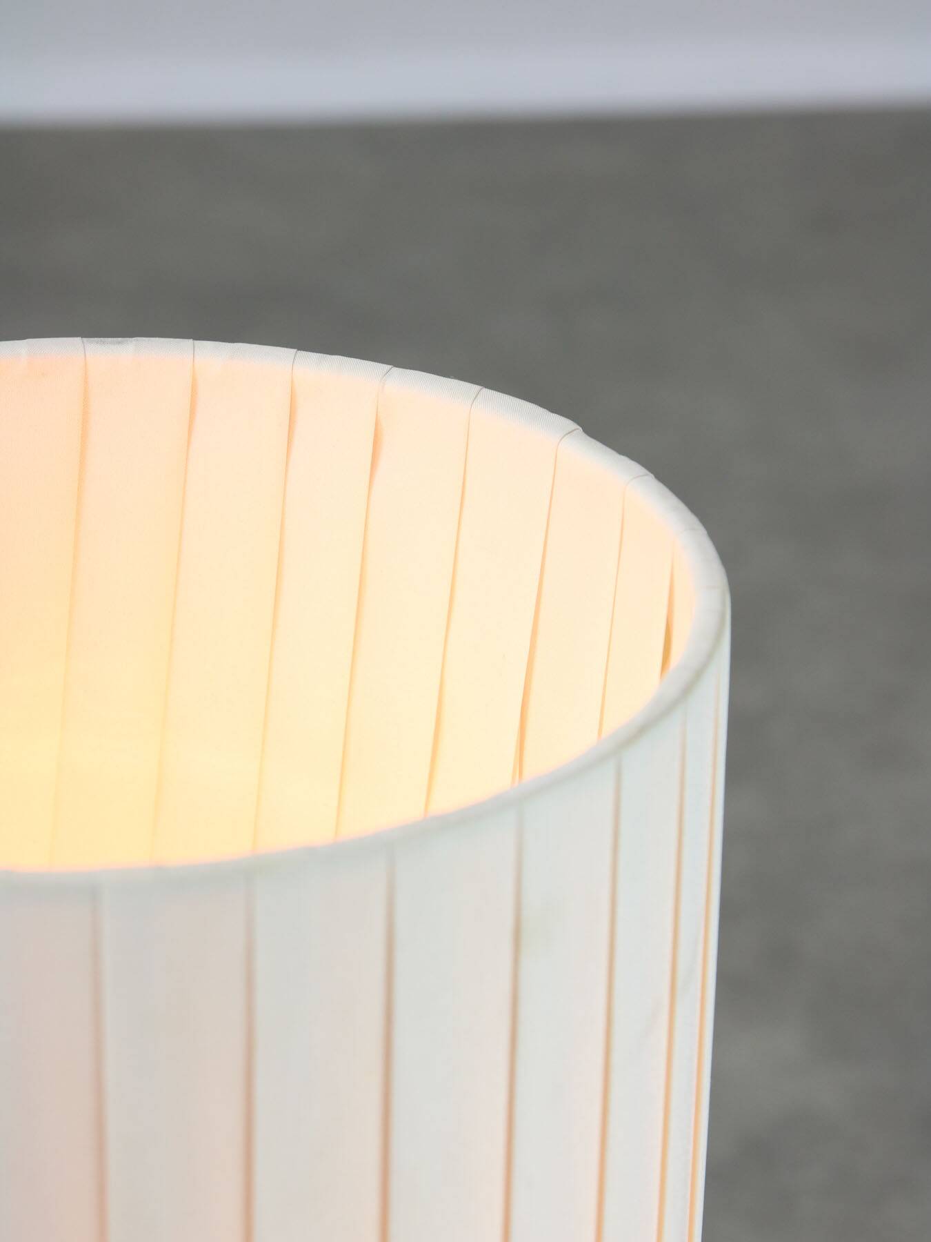 Lampe de table vintage en laiton italien