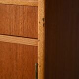 Vintage bookcase with storage compartment