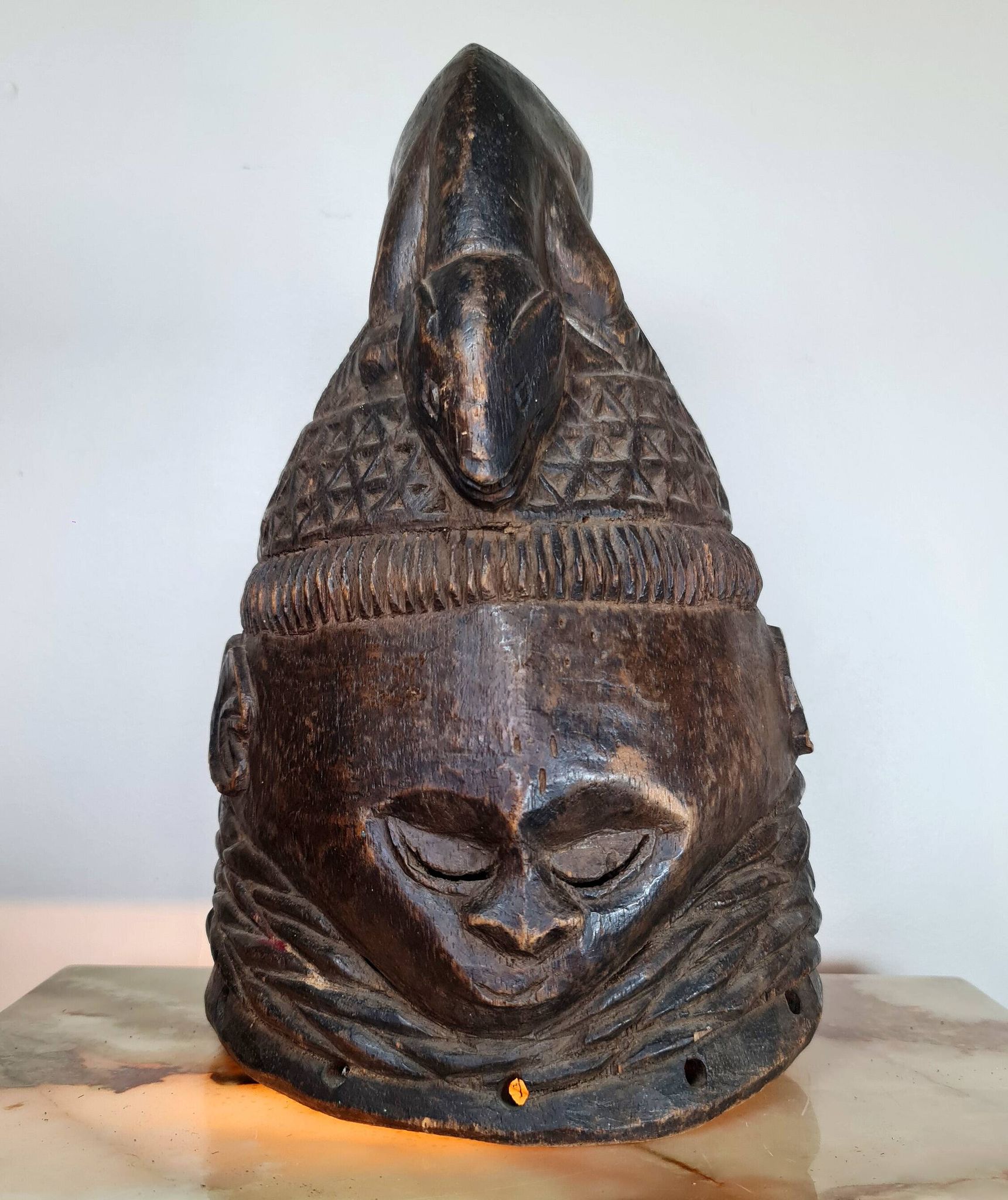 Hemba Helmet, Suku