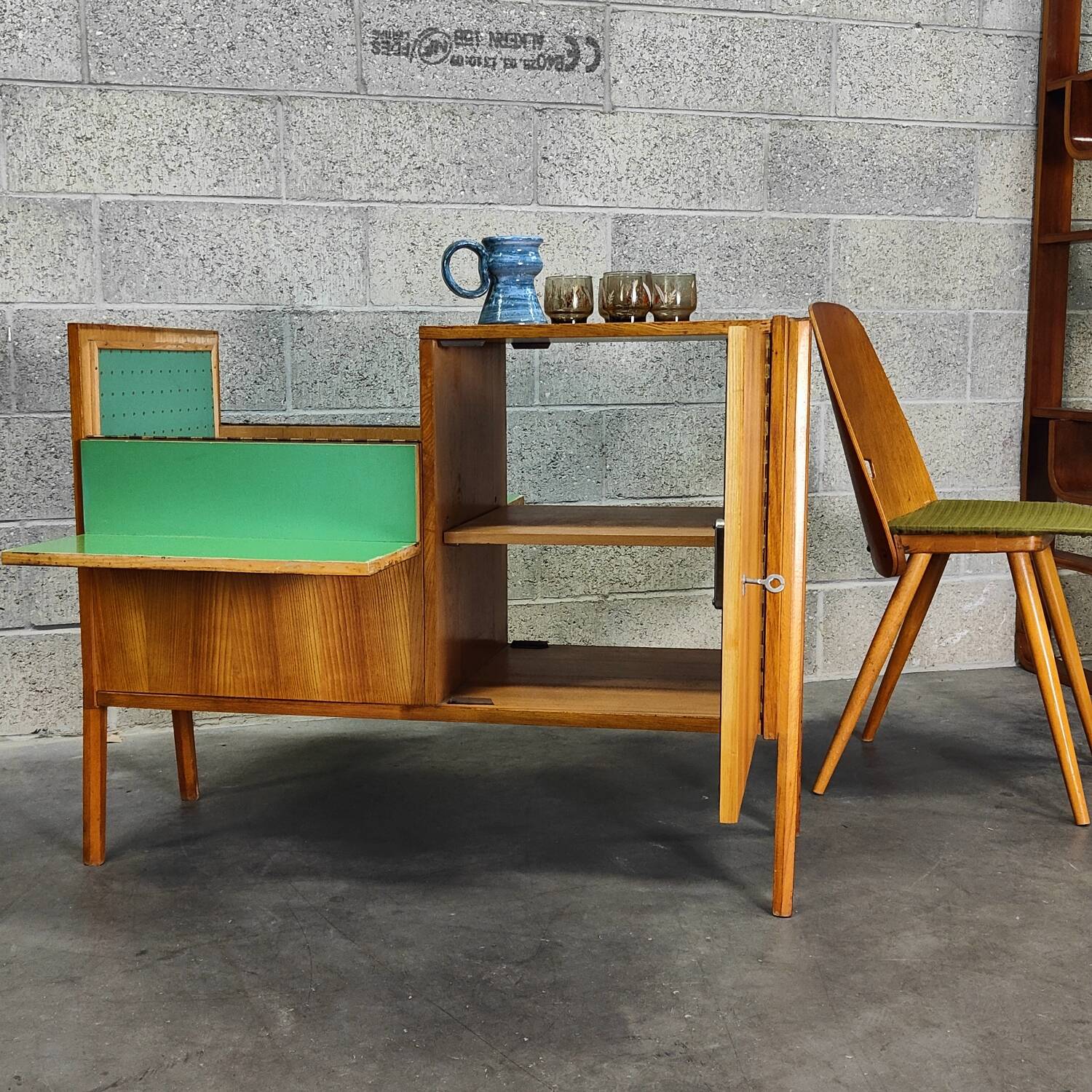 Bar buffet, divider by Frantisek Jirak for Tatra Nabytok 1960