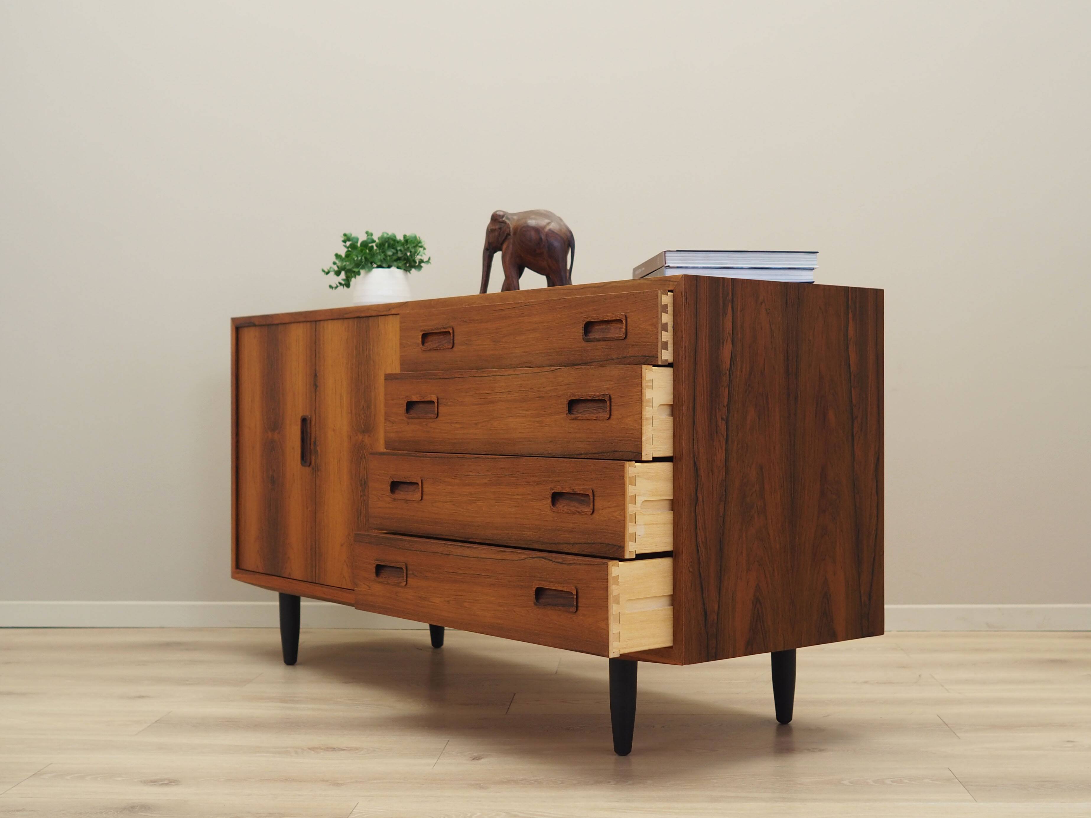 Commode en palissandre, design danois, années 1970, designer : Carlo Jensen, production :